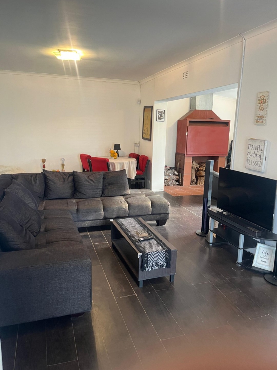 4 Bedroom Property for Sale in Ferness Estate Western Cape